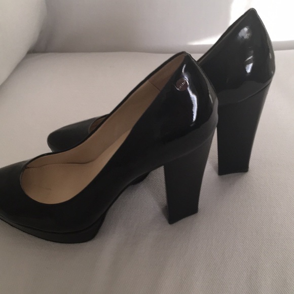 Calvin Klein block high heels - Picture 3 of 6